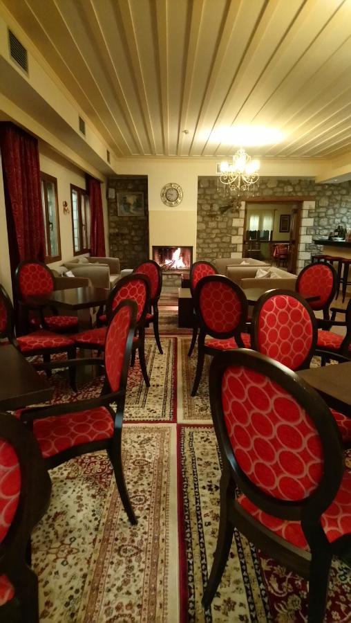 Hotel Pelasgos Каритена Экстерьер фото